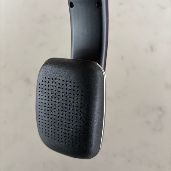 Belink Rose Gold Wireless Headphones - Picture 7 of 8